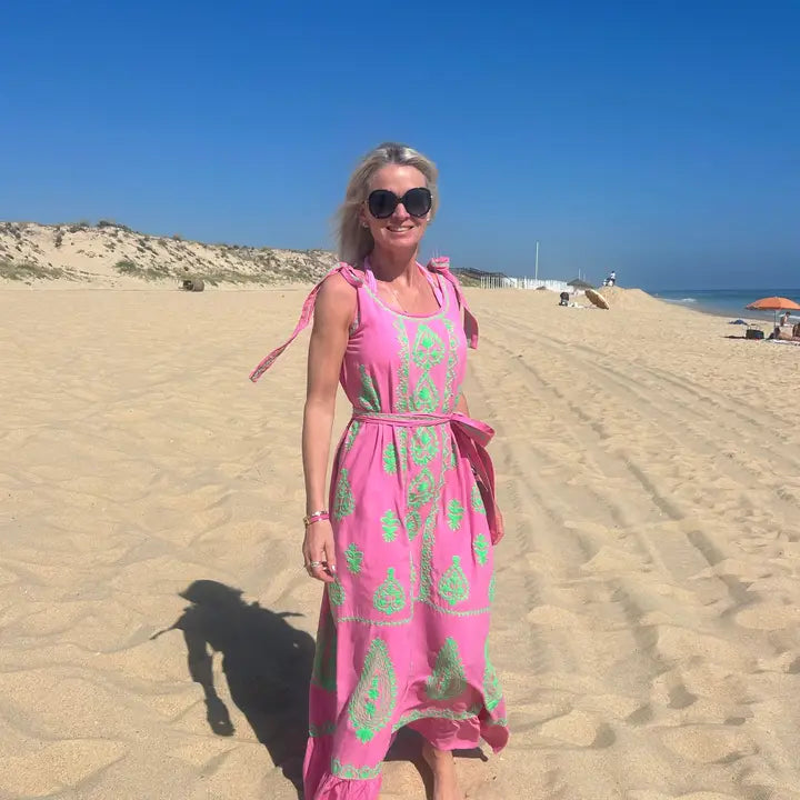 Amber Maxi in Hot Pink